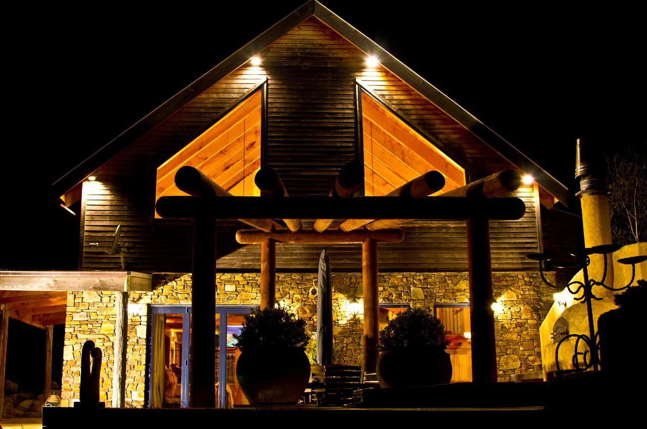 Tree House Lodge Bed & Breakfast Cheviot Exterior photo